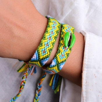 Braided Shell Bracelet (2 Pieces)