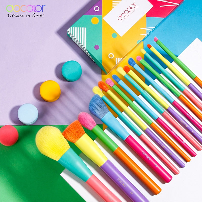 Colorful Brush Set (15 Pieces/Set)