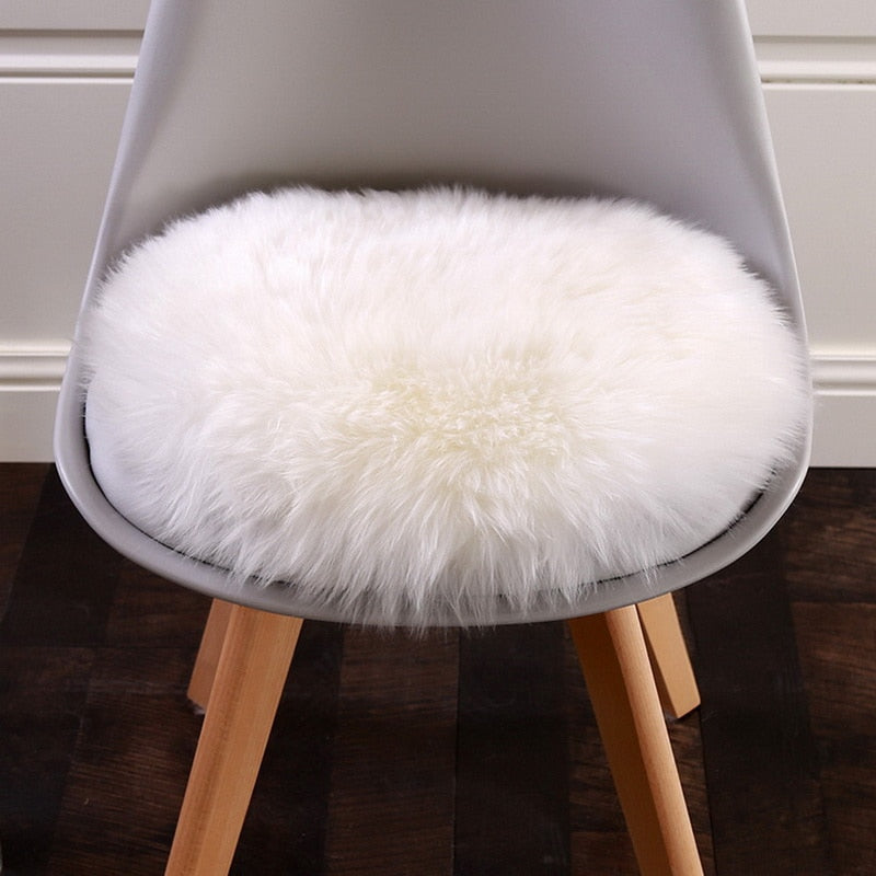 Round Sheepskin Rug (4 Colors)